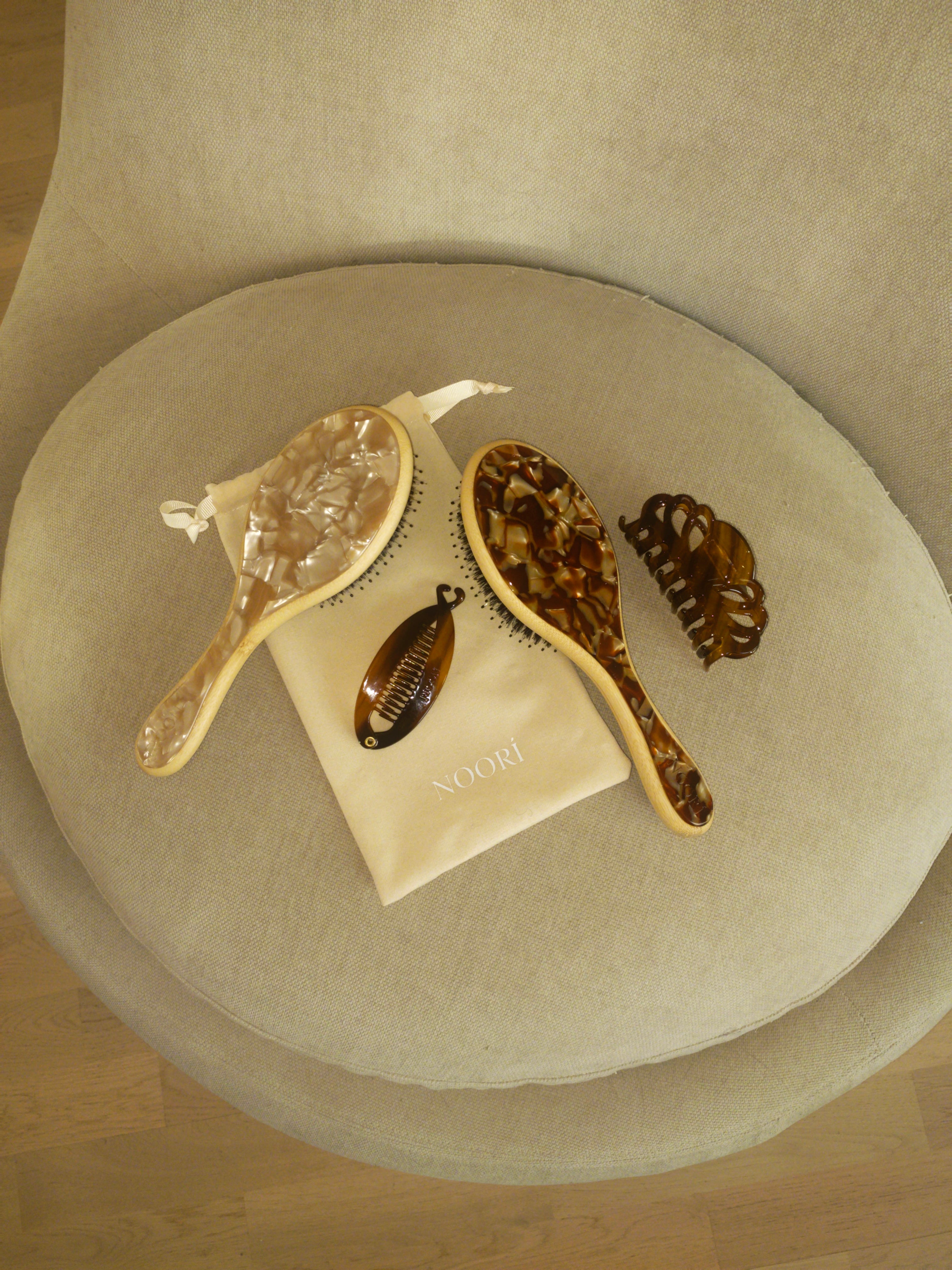 BANANA CLIP IN COFFEE