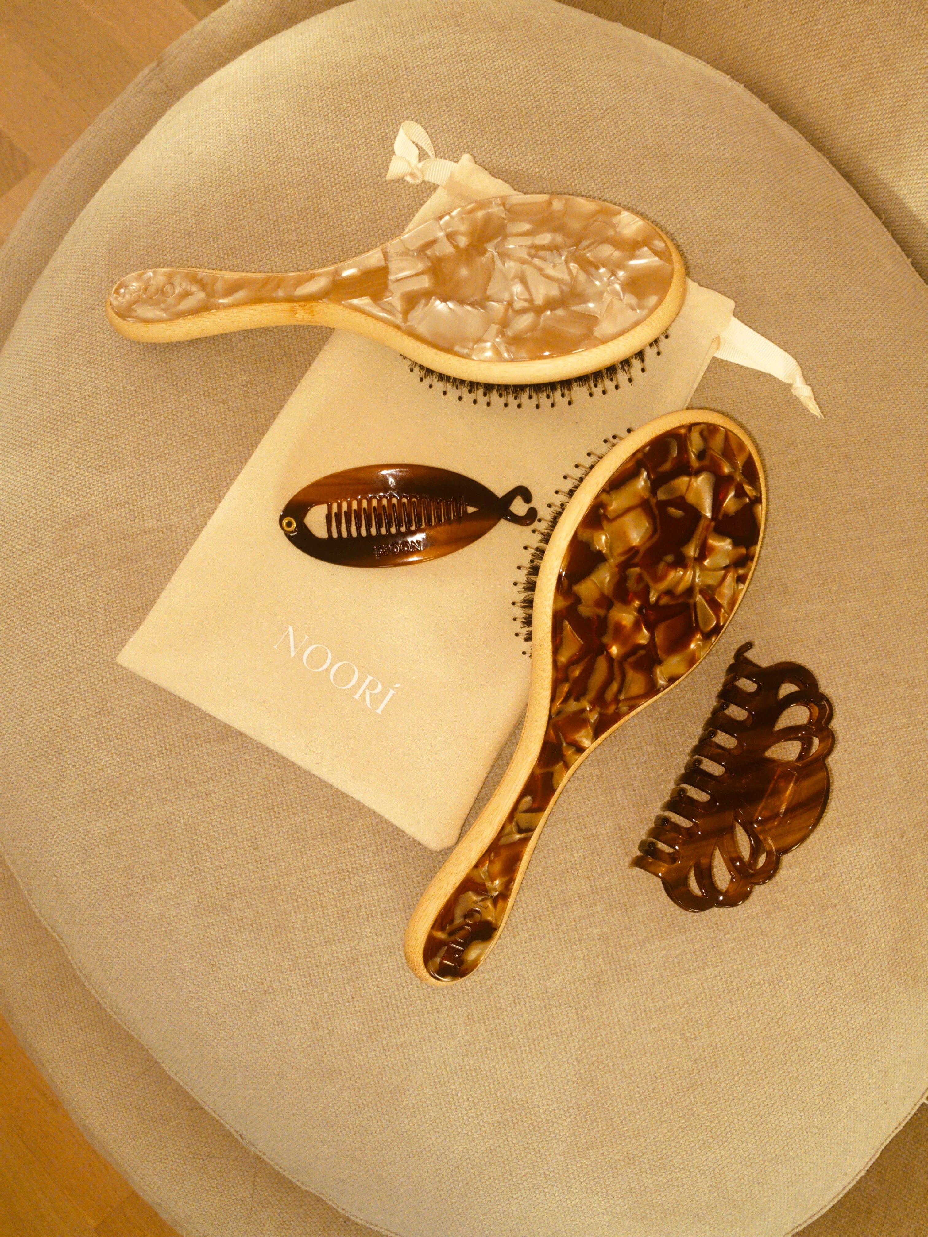 SHELL CLIP IN COFFEE