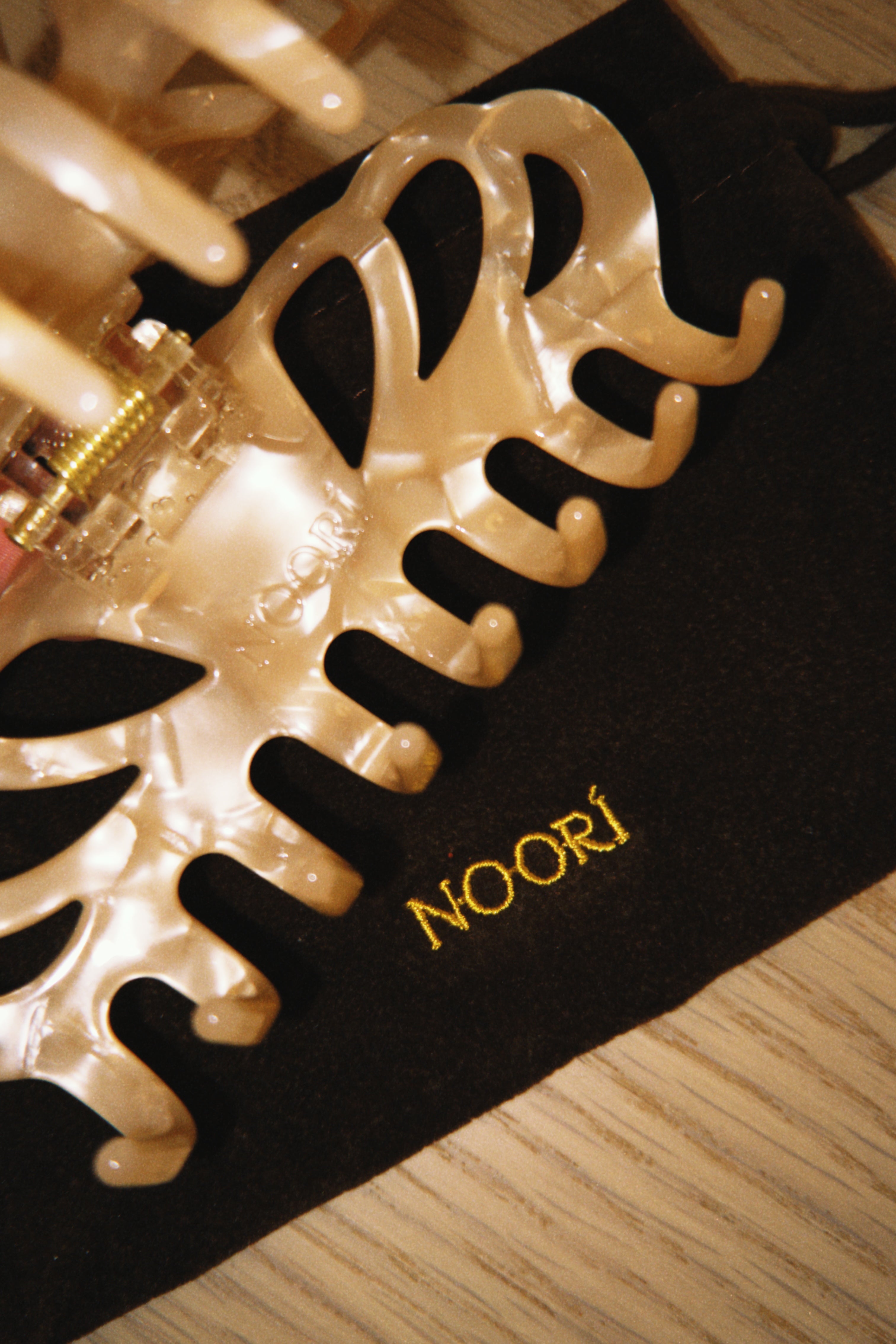 SOFT DESIRE NO.1 CLAW CLIP