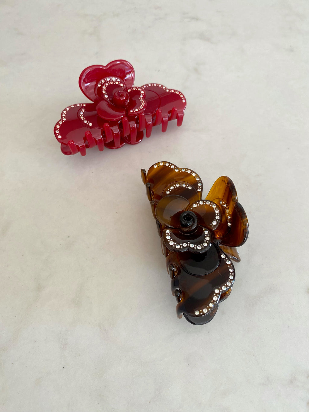 FLOWER CLIP IN COFFEE